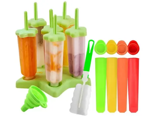 Un set de moldes para helado, con paletas de colores vibrantes, que evocan la nostalgia del flash helado años 80. Incluye embudo y cepillo.